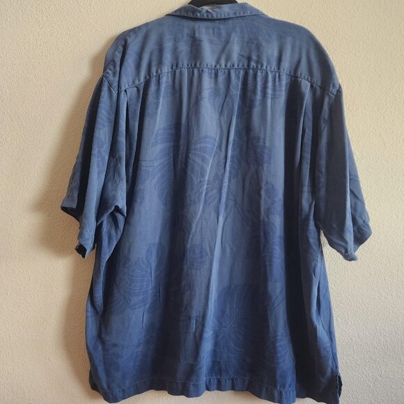 Tommy Bahama Shirt Mens XL Blue Silk Floral Hawaiian Button Up Camp Casual - Picture 7 of 9